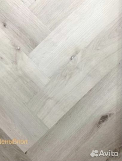 Виниловый ламинат елочкой