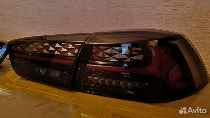 Тюнинг задние фонари Mitsubishi Lancer X '06-16г