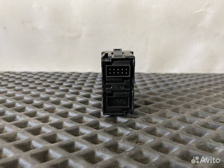 Кнопка (выключатель) Volvo FH4 21211217