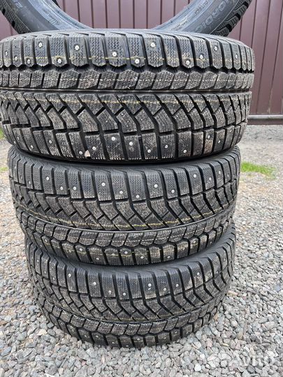 Viatti Brina Nordico V-522 255/45 R18 103T