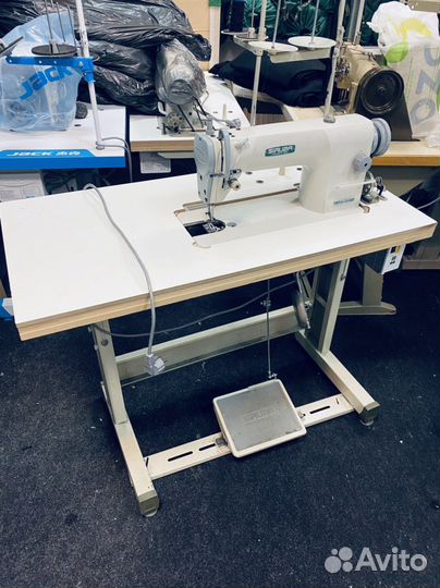 Швейная машина Siruba L818D-M1