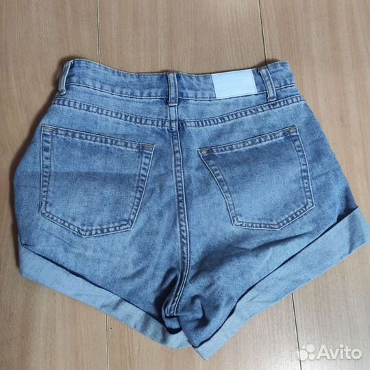 Джинсовые шорты love republic