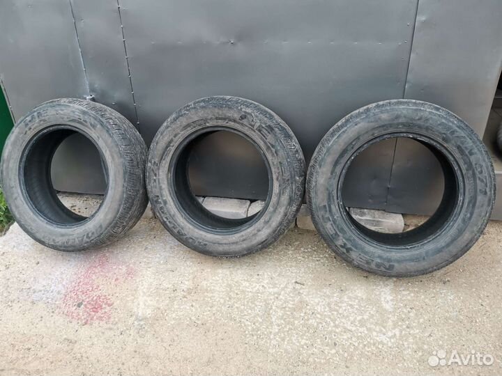 Nexen Roadian 571 235/65 R17