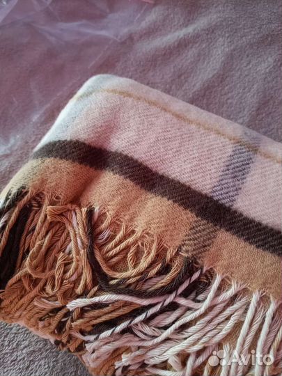 Плед полушерстяной 140*200 новый с бахромой