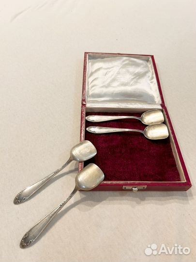 Набор серебрянных ложечек