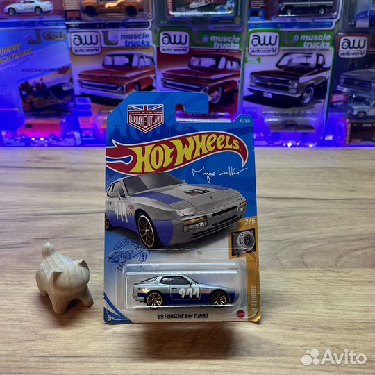HotWheels 89 Porsche 944 Turbo