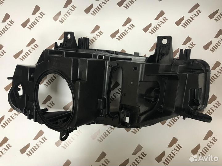 Корпус фары BMW X5 F15