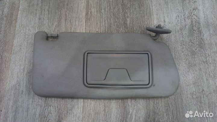 Козырек солнцезащитный передний правый Mitsubishi
