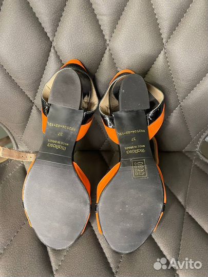 Босоножки Эконика 37р