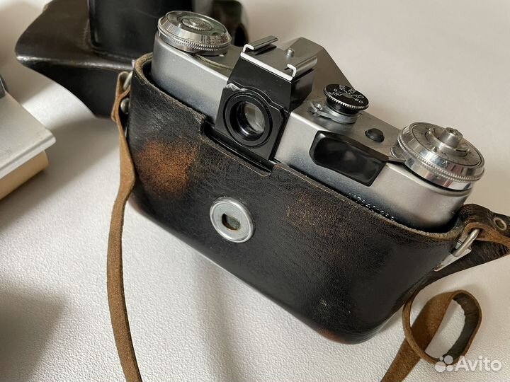Фотоаппарат Зенит Е с фотовспышкой