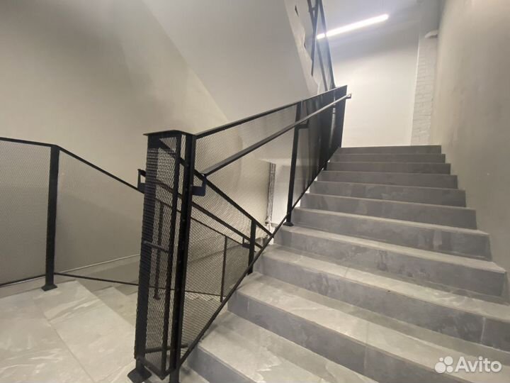 Изготовление металлических лестниц, перил