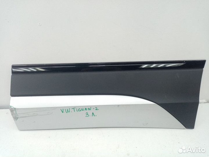 Молдинг задней левой двери Volkswagen Tiguan 2