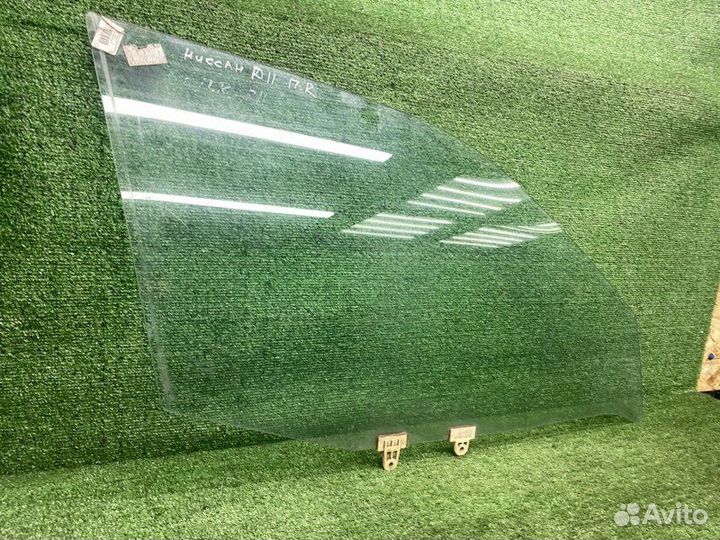 Стекло двери переднее правое Nissan Primera P11