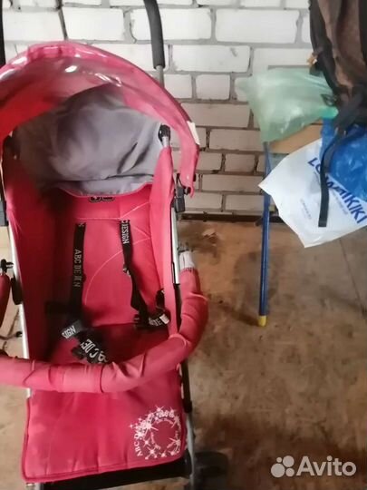 Прогулочная коляска