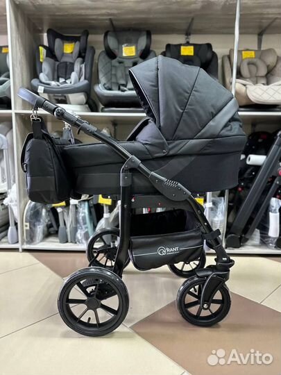 Новая коляска на надувных колесах, Польша