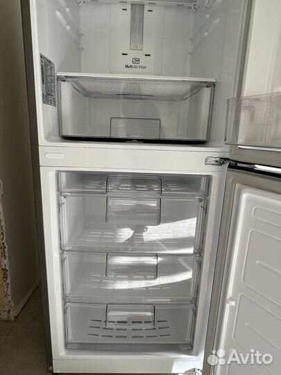 Холодильник LG