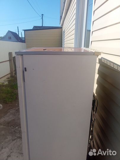 Холодильник бу полюс