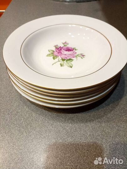 Набор тарелок. Новые. Германия. kahla