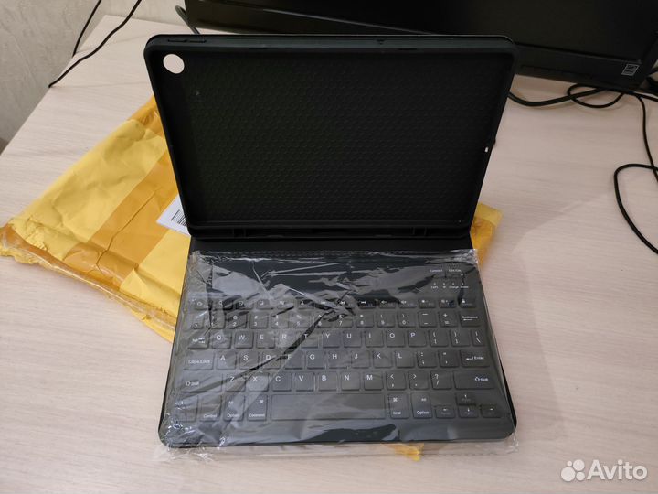 Чехол клавиатура для lenovo tab p11 10,6