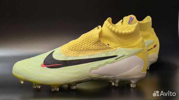 Бутсы Nike Phantom GX