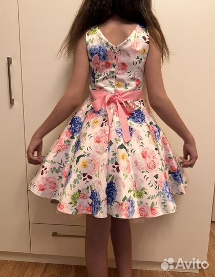 Платье праздничное нарядное, на рост 152, р.38