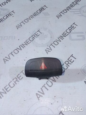 Кнопка аварийной сигнализации Nissan Primera P12