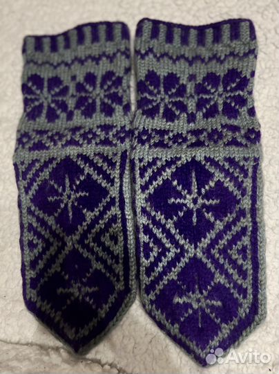 Теплые носки ручной вязки