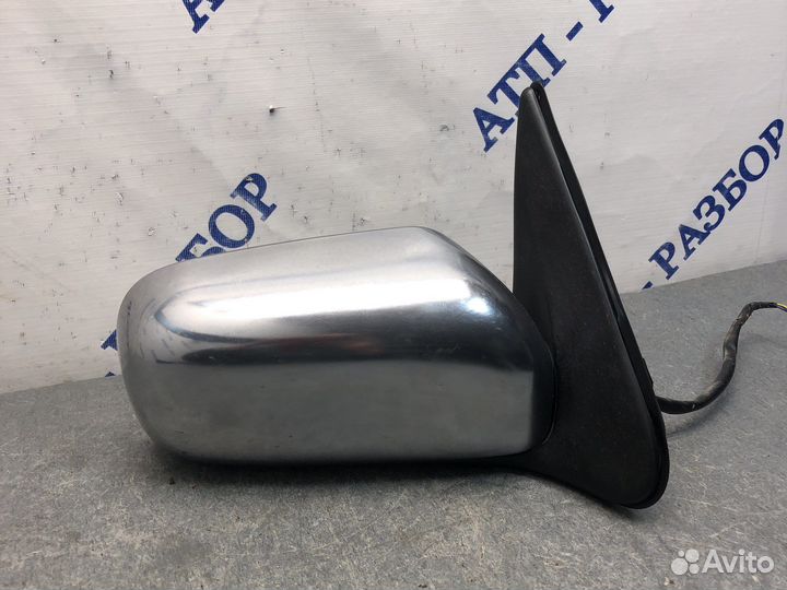 Правое зеркало Cube z10