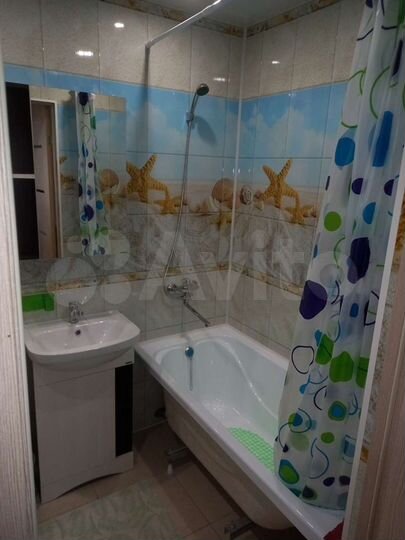 2-к. квартира, 42 м², 1/4 эт.