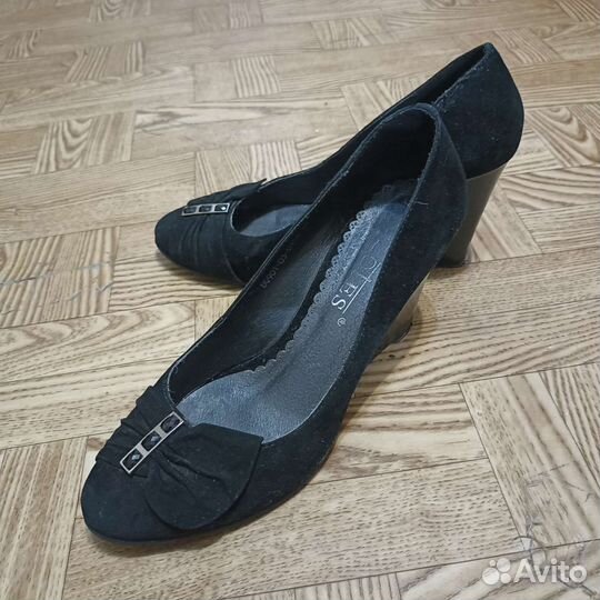 Туфли на каблуке 38