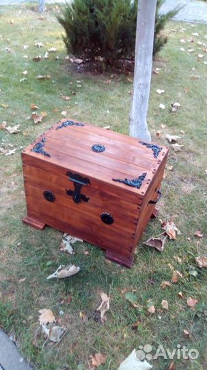 Шкатулки, ларцы, сундуки