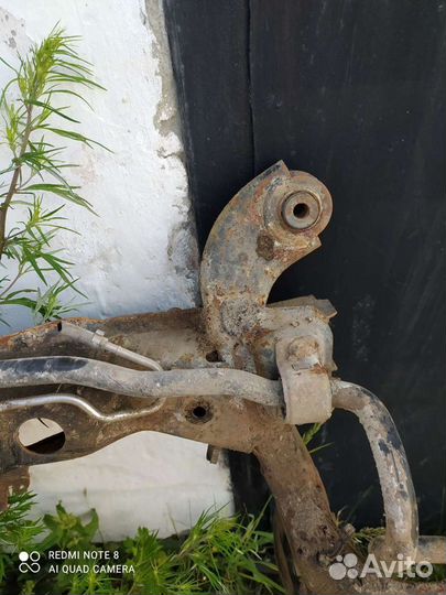 Подрамник передний Opel Astra H 2007год 1.3 б.у