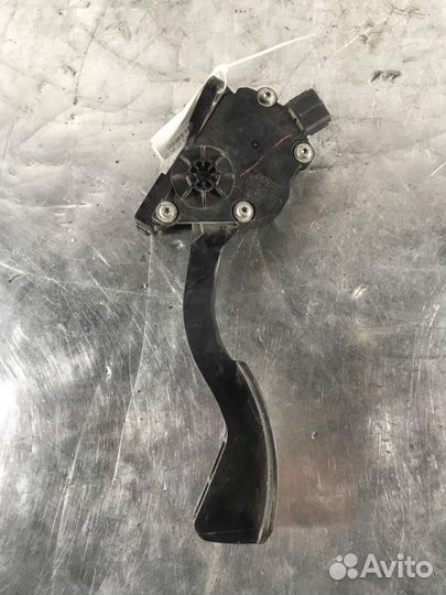 Педаль газа Toyota Camry 50 55 2012-2017