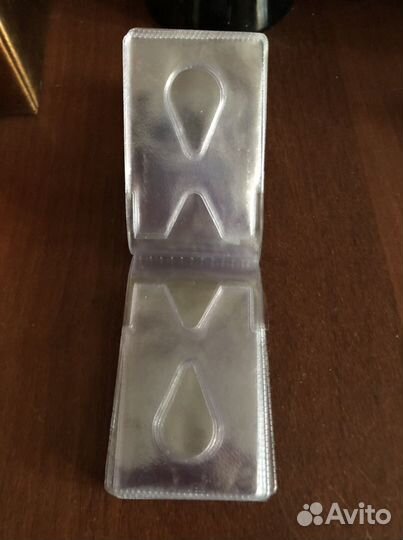 Визитница.Чехлы для телефонов.для дисков