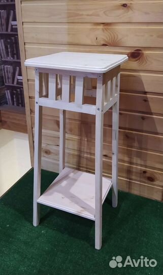 Подставка для цветов с полкой