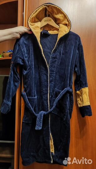 Мужской махровый халат с капюшоном