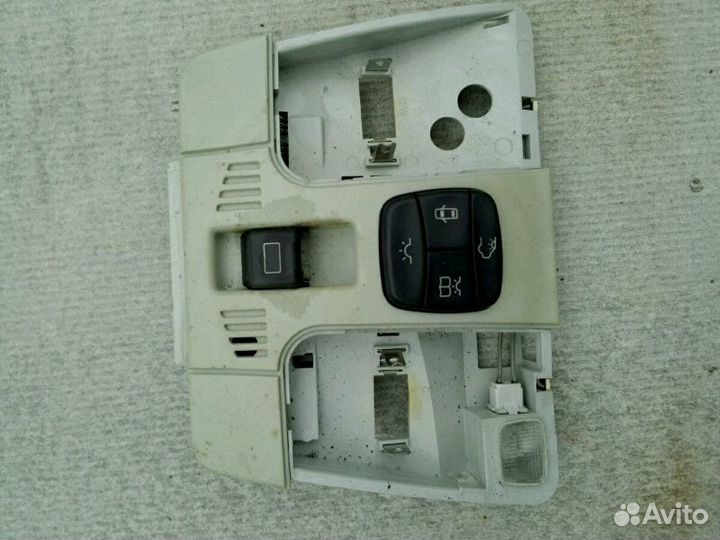 Фанарь задний Мерседес Е210