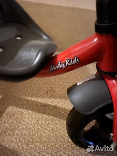 Трехколесный велосипед