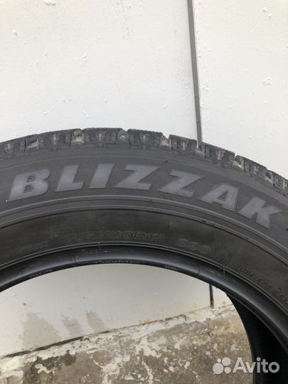 Bridgestone Blizzak Revo GZ 225/60 R17 99S