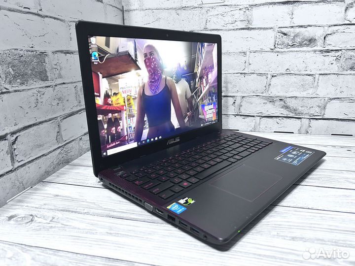 Игровой ноутбук Asus 2видеокарты Core i5/SSD