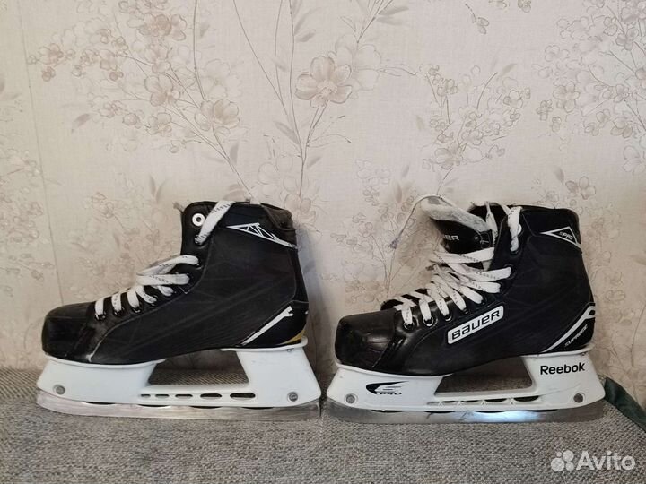 Коньки для хоккея с мячом
