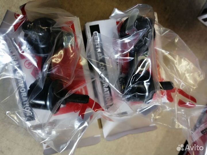 Стойка перед стабилизатора левая Mazda Millenia