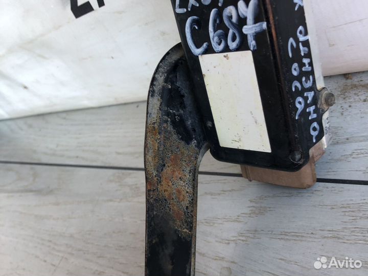 Toyota Land Cruiser 200 Блок бензонасоса