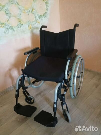 Инвалидная коляска