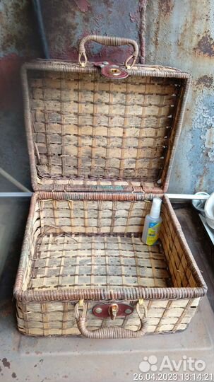 Корзина плетеная чемоданчиком
