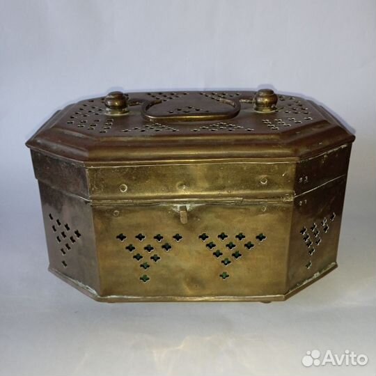 Старинный сундук, Испания, 19 век