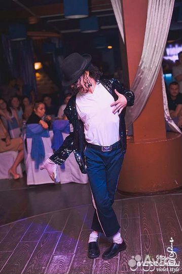 Танцор/Двойник Майкла Джексона