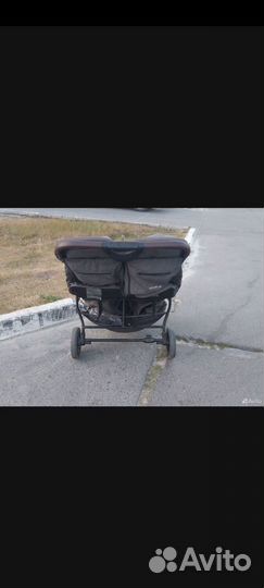 Коляска для двойни