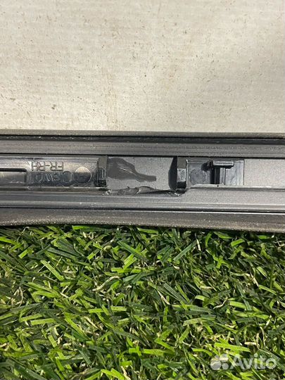 Молдинг стекла двери передней правой Honda HR-V