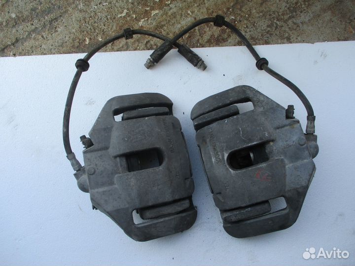 Бмв 5 Е60 XI суппорт передний